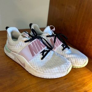 Nike Women’s Cross-Training Shoes